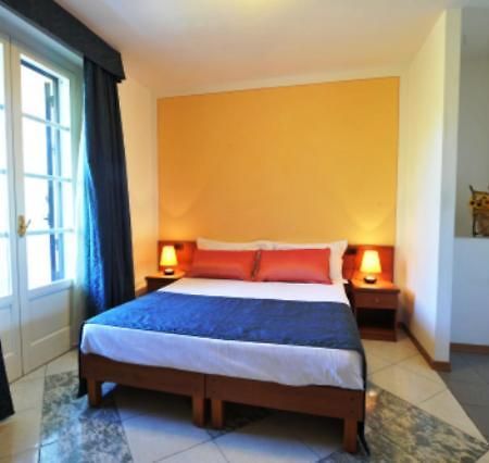 Holiday House Aurora กอร์โตนา ภายนอก รูปภาพ